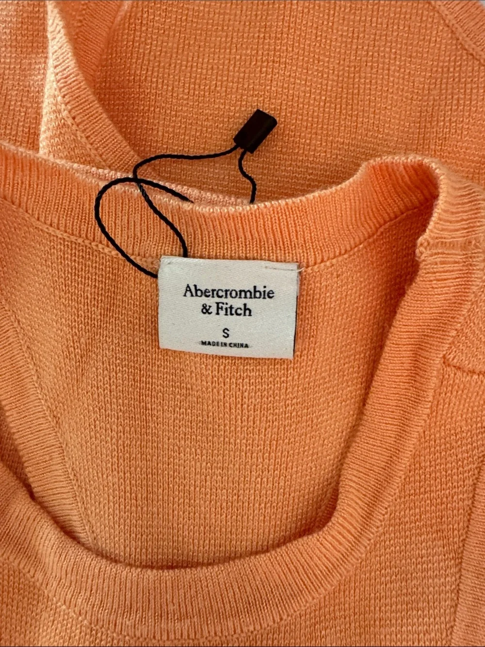 Abercrombie & Fitch Kids Sleeveless Orange One-Piece Bodysuit - Picture 5 of 7